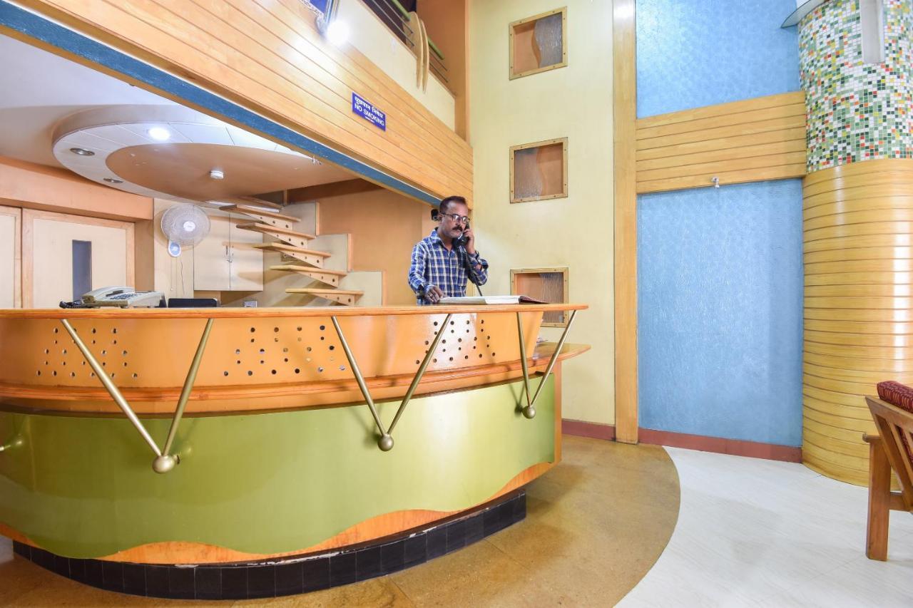 Oyo 63264 Hotel Shamiana Pandharpur Exterior photo